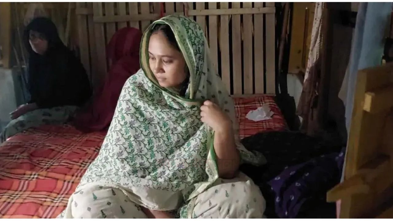 বিয়ের আগেই গর্ভবতী, সন্তানের স্বীকৃতি চেয়ে ৪ দিন ধরে অনশন