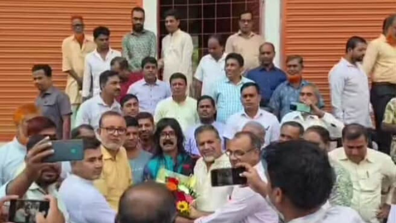 বিএনপির সংসদ সদস্য প্রার্থী মাসুদ অরুণকে মেহেরপুর জেলা শিক্ষক কর্মচারী ঐক্য জোটের শুভেচ্ছা