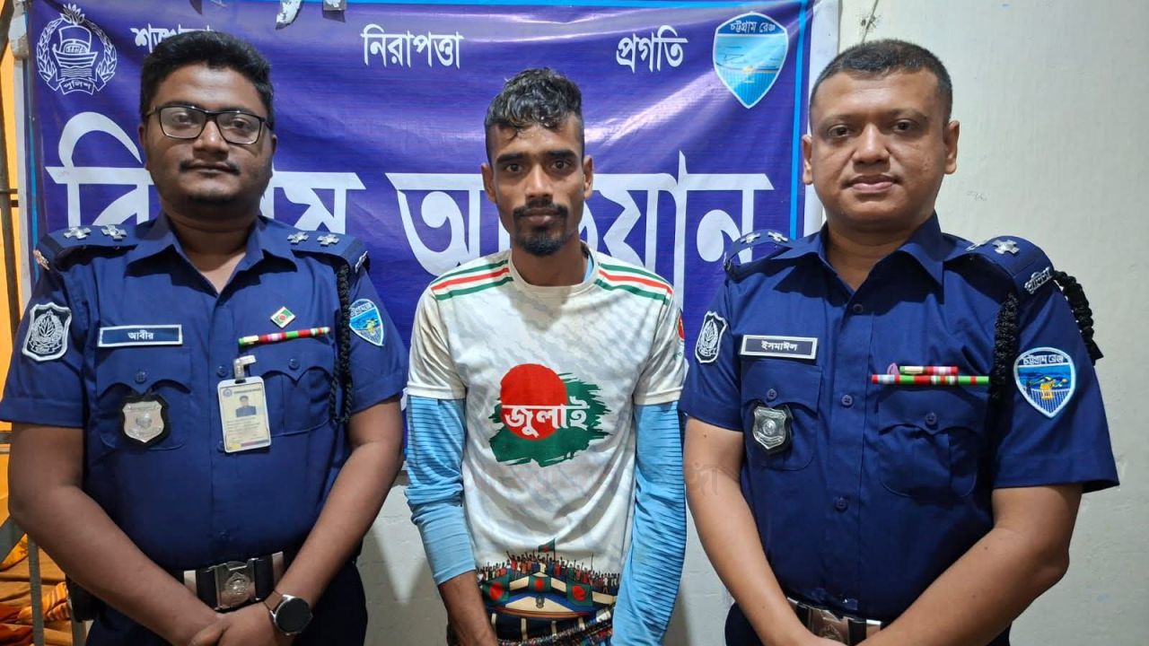 পুলিশের অভিযানে চোরচক্রের সদস্য গ্রেফতার।
