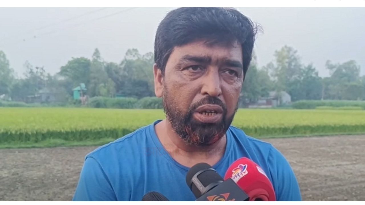 টাঙ্গাইলে কৃষক কার্ড পাওয়া কবিরকে ঘিরে বিতর্ক তুঙ্গে।
