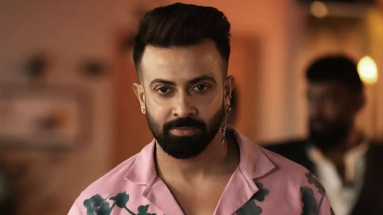 শ্রমিক দিবসে শুটিংকর্মীদের প্রতি শাকিব খানের বিনম্র শ্রদ্ধ।