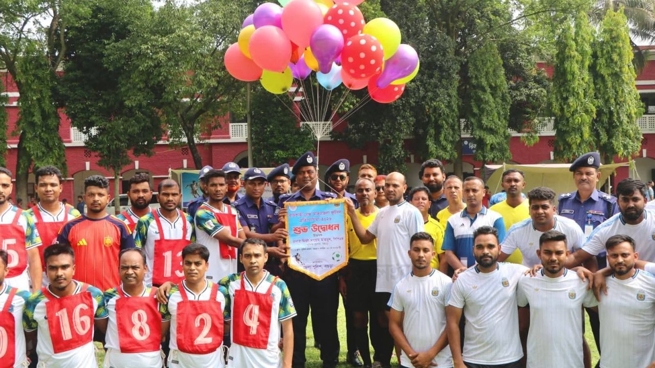 রাজশাহী রেঞ্জ আন্তঃজেলা ফুটবল প্রতিযোগিতা ২০২৬ এর শুভ উদ্বোধন।