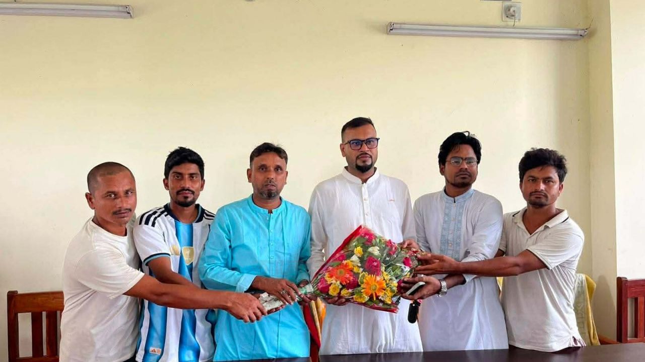 হাওড়া উচ্চ বিদ্যালয়ের সভাপতি সাবেক ছাত্রনেতা এম আশরাফুল আলম 