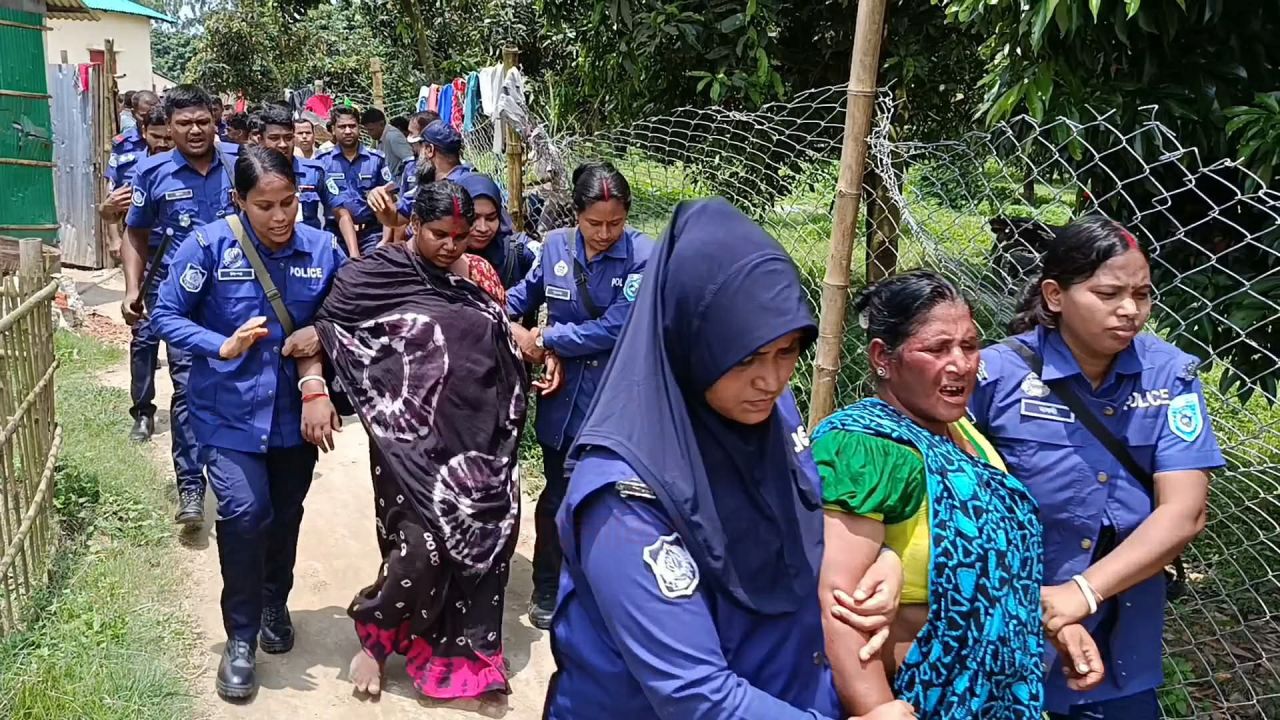 ঠাকুরগাঁওয়ে মাদক বিরোধী যৌথ অভিযান 