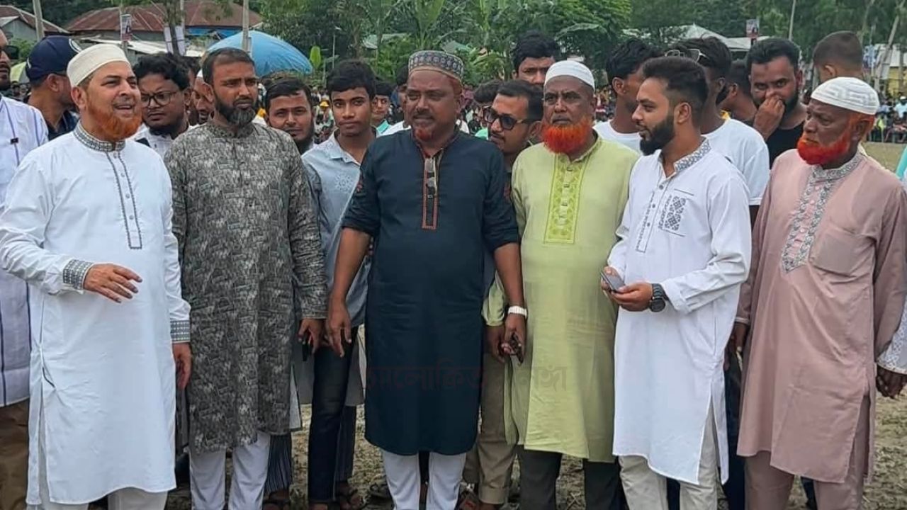 সলঙ্গার চড়িয়ায় শহীদ জিয়া স্মৃতি ফুটবল টুর্নামেন্ট-২০২৬ উদ্বোধনী ম্যাচ অনুষ্ঠিত 