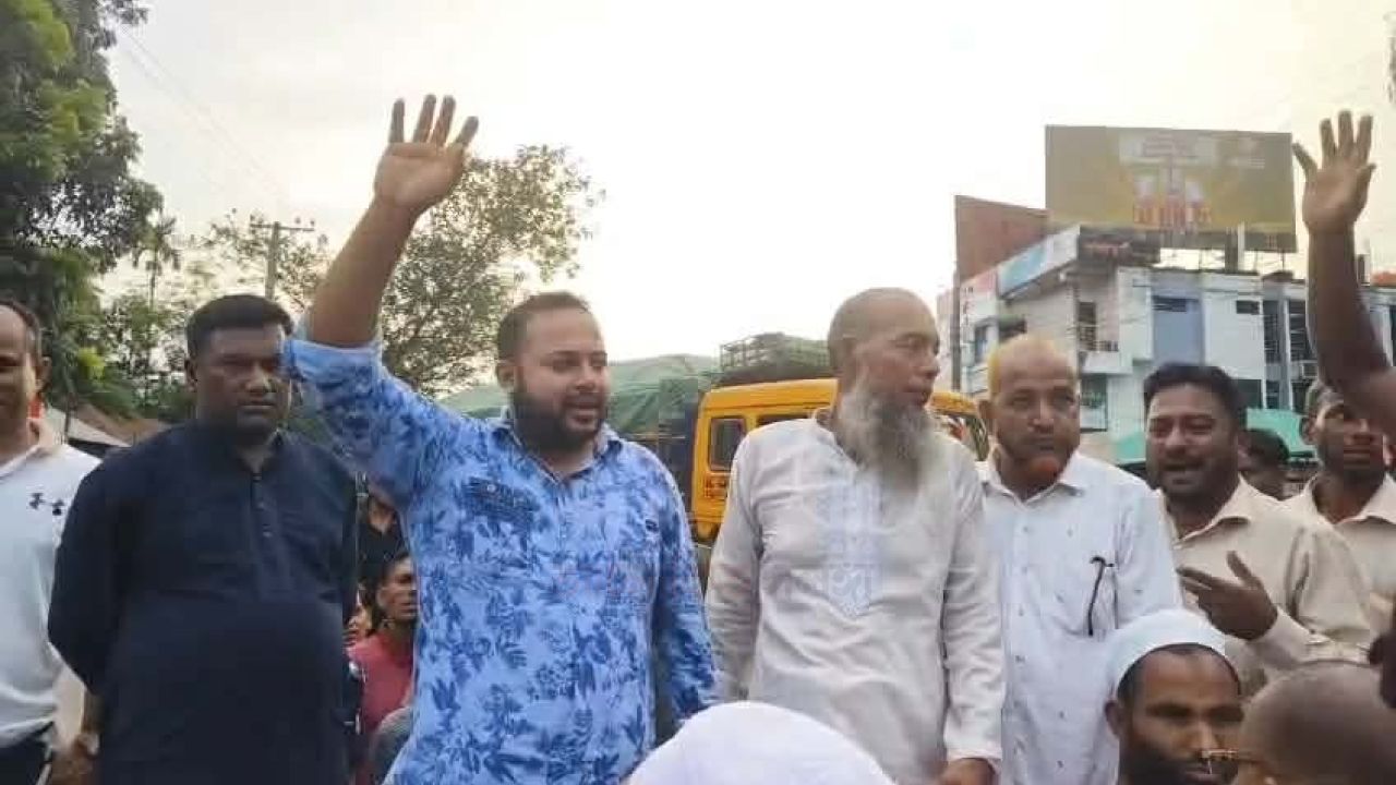 পঞ্চগড়-তেঁতুলিয়া মহাসড়কে যান চলাচল স্বাভাবিক, ৪ ঘণ্টা পর অবরোধ মুক্ত