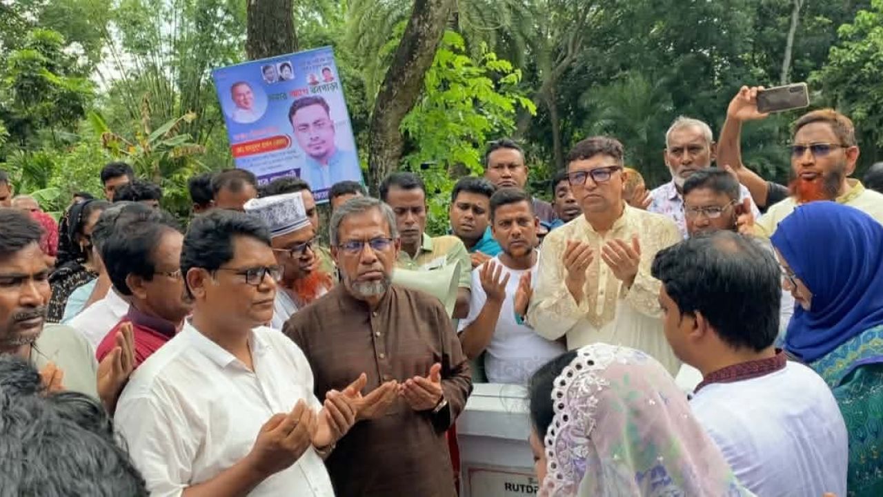 বনপাড়া পৌরসভায় ৮ কোটি ৬৫ লাখ টাকার উন্নয়নকাজের উদ্বোধন