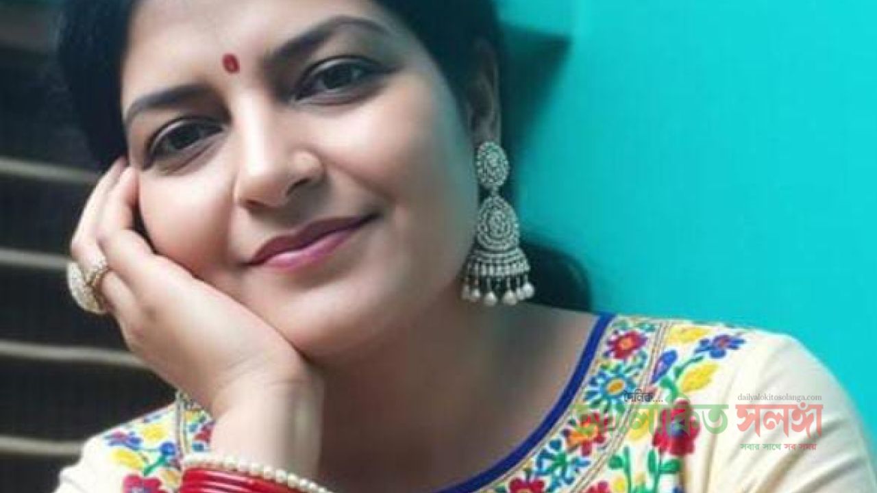 সুপরিচিত ও জনপ্রিয় কবি-সাহিত্যিক মাধুরী ব্যানার্জীর লেখা অণুগল্প : 
