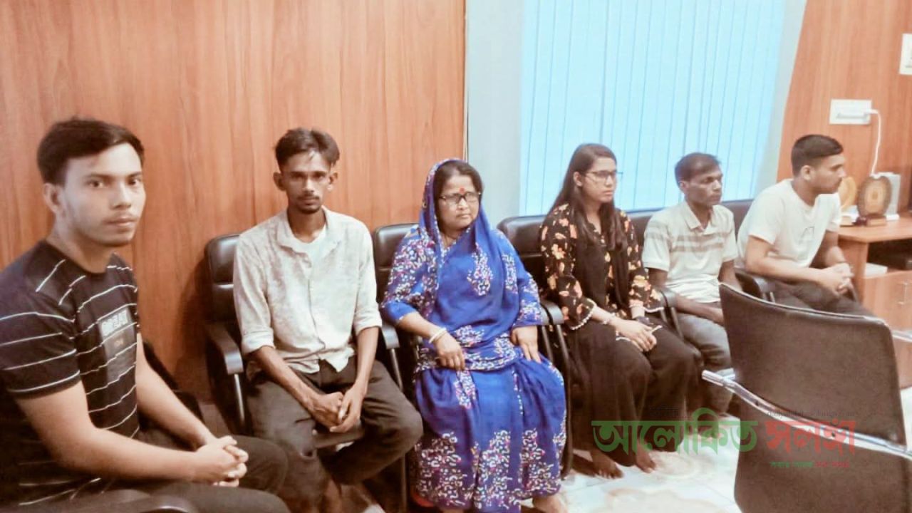 কালিগঞ্জে অবৈধ ভাবে ভারতে যাওয়ার পথে গোপালগঞ্জের ৬ জন আটক