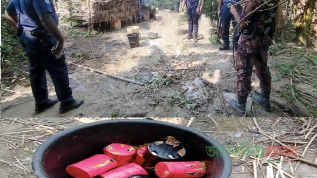 সীমান্তে বিজিবি ও পুলিশের যৌথ অভিযান ১৯টি ককটেল সদৃশ বস্তু জব্দ  ​