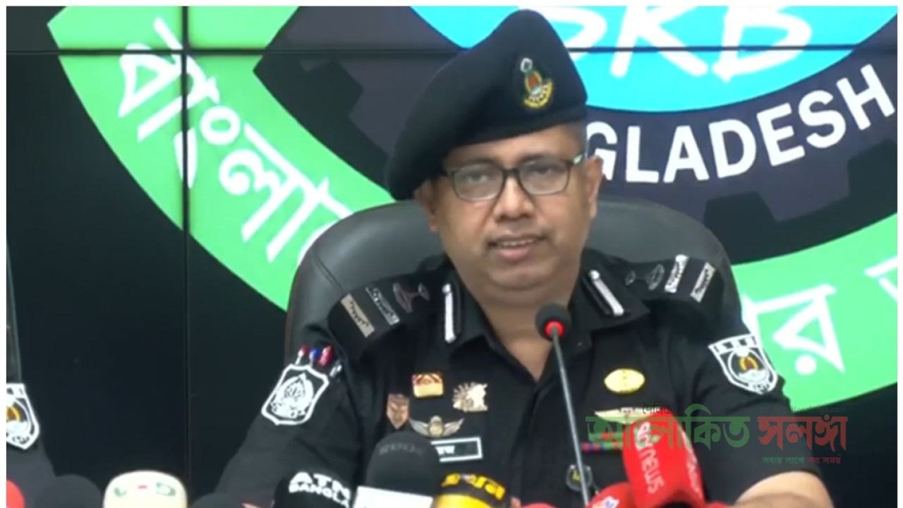 যুব উন্নয়নের প্রশ্নফাঁসের ঘটনায় গ্রেপ্তার ৭, যেভাবে ছড়ায় প্রশ্নপত্র