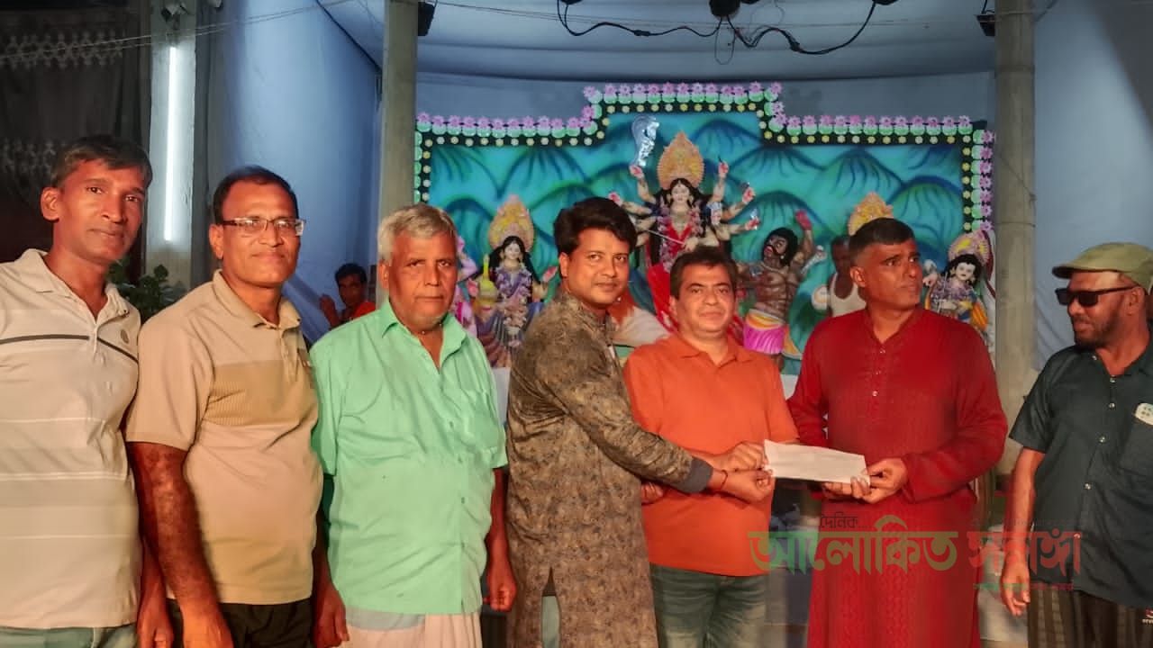 বাড়ীয়া ইউনিয়ন এলাকার বিভিন্ন পূজা মণ্ডপ পরিদর্শন করেন ---মোঃ দেলোয়ার হোসেন সিকদার, ভাইস চেয়ারম্যান পদপ্রার্থী গাজীপুর সদর উপজেলা পরিষদ ।