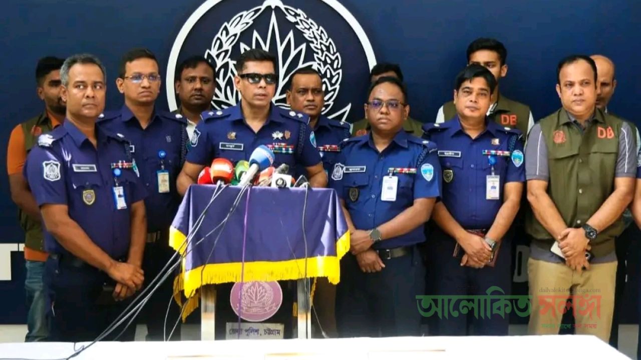 সীতাকুণ্ডে প্রকাশ্যে গুলি করে হত্যা: ২৪ ঘণ্টার মধ্যে রহস্য উদ্ঘাটন, প্রধান আসামি আরিফসহ ৬ জন গ্রেপ্তার; এলজি, রিভলভার ও পিস্তল উদ্ধার