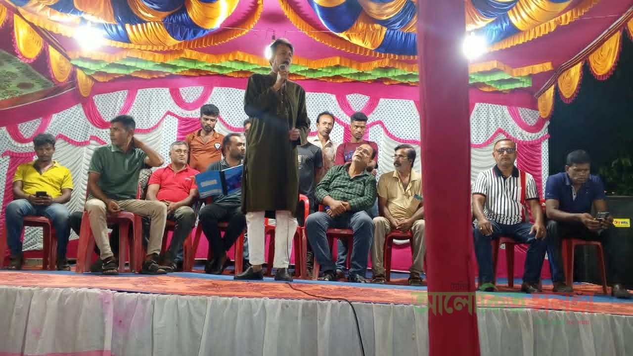 রূপসার ঘাটভোগে দুর্গাপূজার মণ্ডপ পরিদর্শন করলেন শেখ আঃ রশিদ