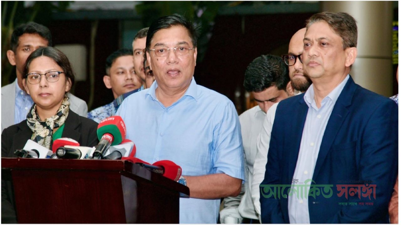 বিমানবন্দরে লাইভ ব্যাগেজ মনিটরিং চালু, ১৫-২০ মিনিটেই মিলছে লাগেজ: বিমানমন্ত্রী