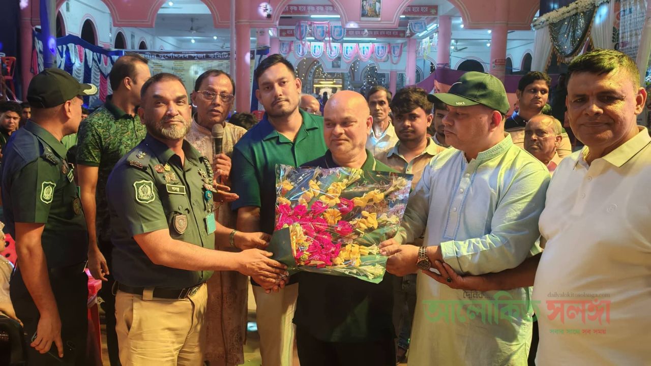 শারদীয় দুর্গাপূজা-২০২৬ উপলক্ষ্যে বেলকুচি থানাধীন বিভিন্ন পূজা মণ্ডপ পরিদর্শন ও মতবিনিময়