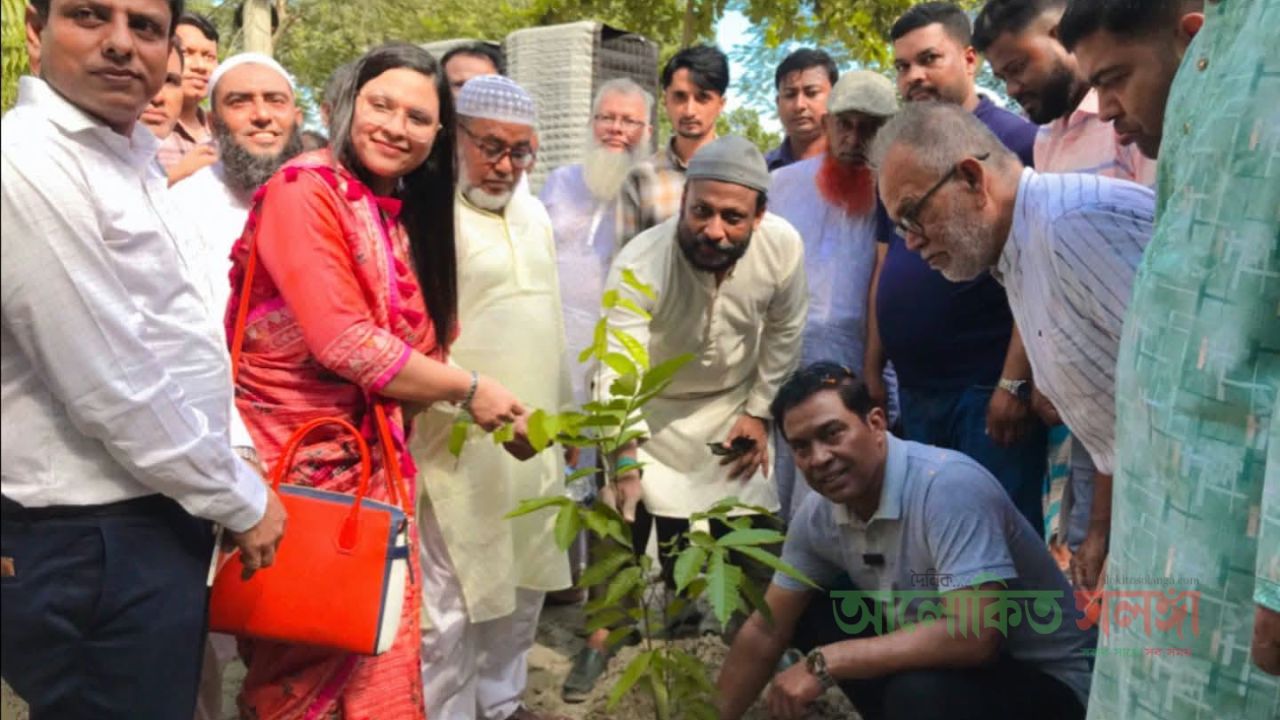 নরসিংদীর আইয়ূব পুর ইউনিয়ন পরিষদের নবনির্মিত মসজিদ উদ্বোধন করেন নির্বাহী অফিসার মোছাঃ ফারজানা ইয়াসমিন